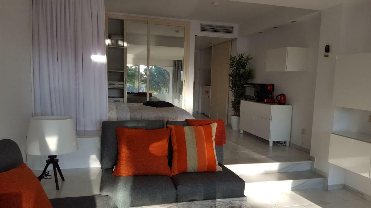 Casa Robert Y Nergiz Lägenhet Sitio de Calahonda Exteriör bild